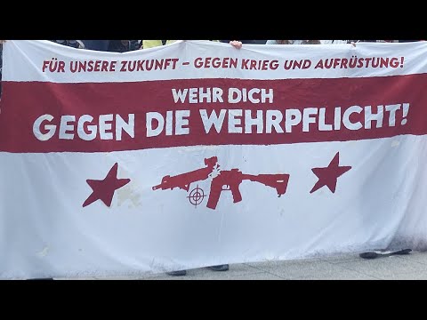 Schüler demonstrieren für eine friedliche Zukunft Schüler demonstrieren für eine friedliche Zukunft