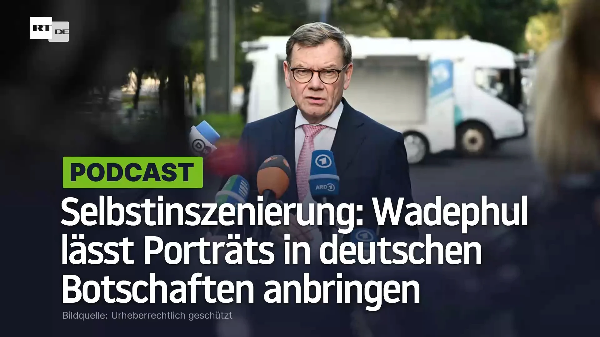 Selbstinszenierung im Auswärtigen Amt: Wadephul lässt Porträts in deutschen Botschaften anbringen Selbstinszenierung im Auswärtigen Amt: Wadephul lässt Porträts in deutschen Botschaften anbringen