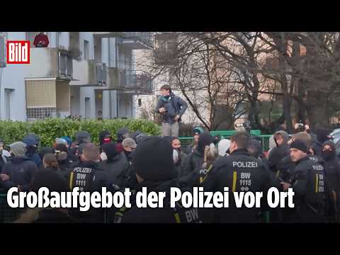 Festnahmen bei Protesten gegen AfD-Veranstaltung: Großaufgebot der Polizei Festnahmen bei Protesten gegen AfD-Veranstaltung: Großaufgebot der Polizei