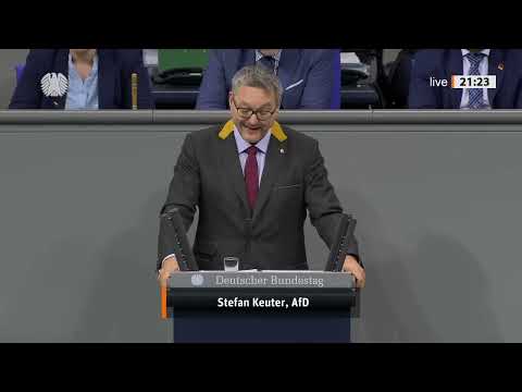 🔥 MIGRATIONS-CHAOS? 🔥 „BINGO!“ IM BUNDESTAG – Stefan Keuter KONTERT LINKE PAROLE!