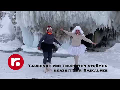 Tausende von Touristen strömen derzeit zum Baikalsee