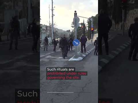Israelis attempt to perform Passover sacrifice at Al-Aqsa Israelis attempt to perform Passover sacrifice at Al-Aqsa